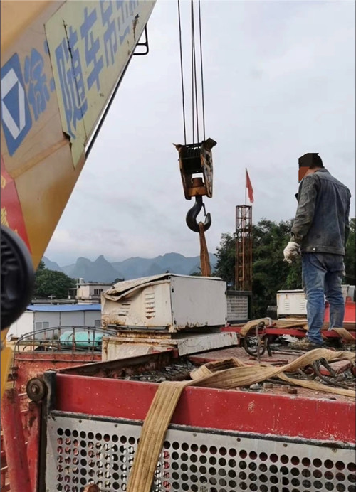 双流区大件吊装搬运设备常用的施工手势信号解答