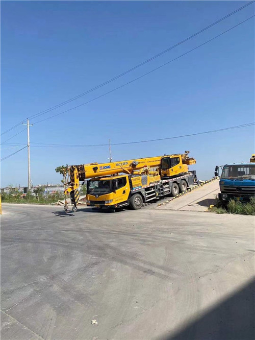 双流区吊车作业时，可能会产生哪些额外收费项目？